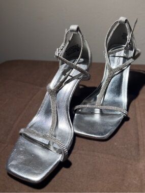 Steve Madden Silver Metallic T-Strap Heels